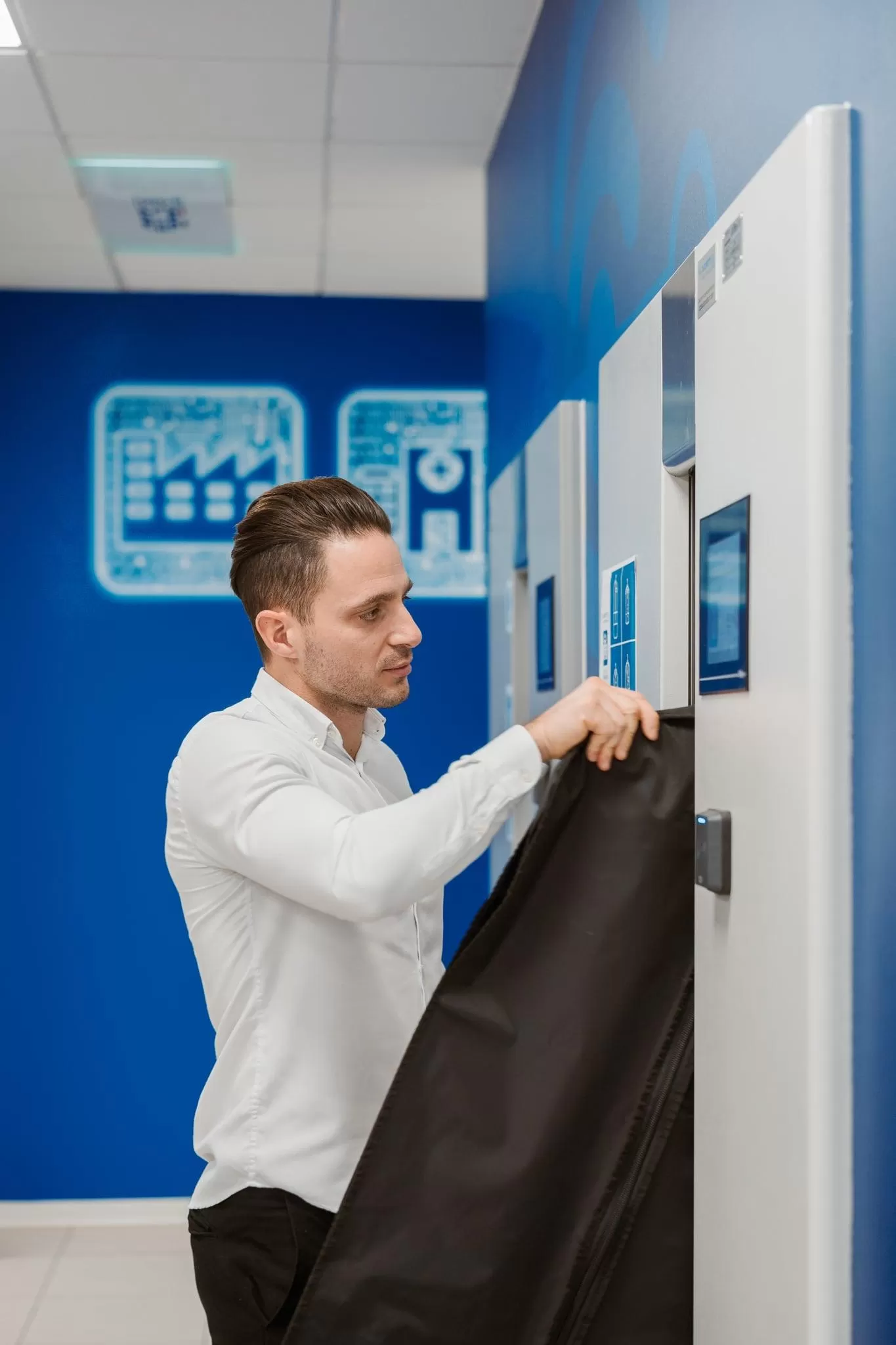 Uniform dispensing system